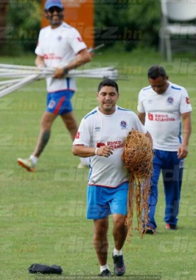 FOTOS: Olimpia trajo hasta porterías para preparar la semifinal en Tela