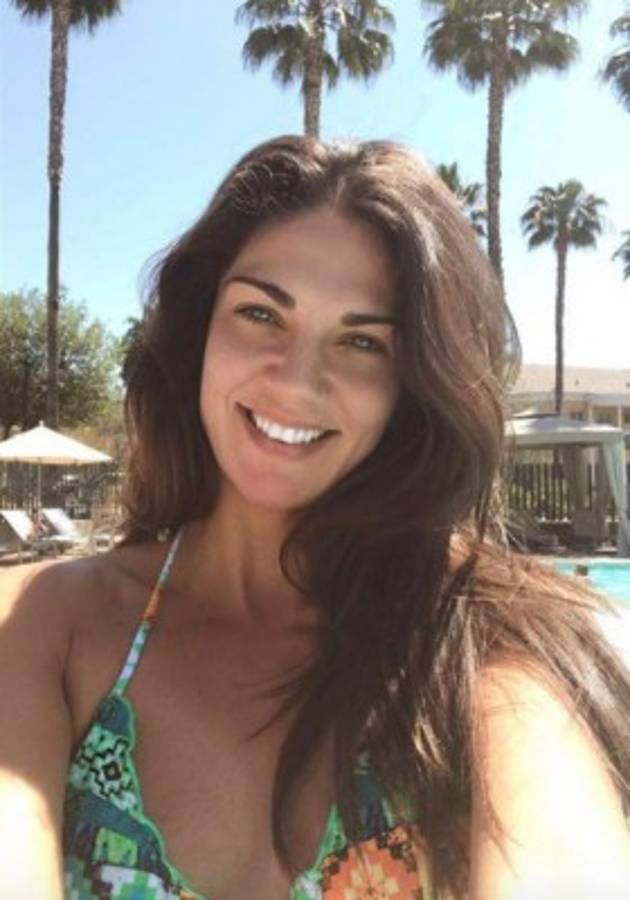 ¡Hermosa! Lorena Bernal, la guapa esposa del candidato a asumir el banquillo del Arsenal