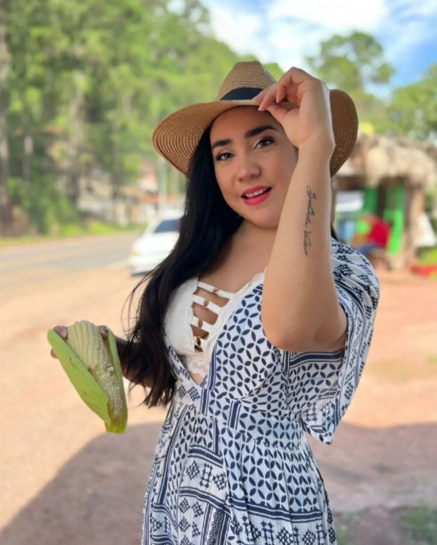 ¡Qué lindas! Presentadoras hondureñas derrochan pura belleza en los 201 años de Independencia