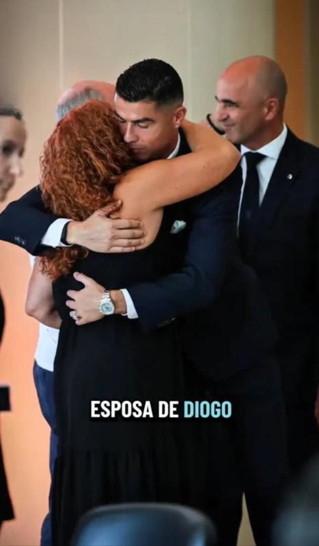 Cristiano Ronaldo impactado: el gesto con la esposa de Jota, el tatuaje que siempre recordará a Diogo y el nuevo 21 de Portugal
