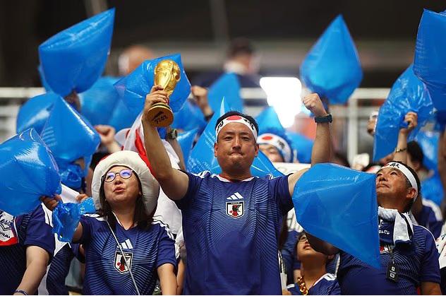 Los fans de Japón lo volvieron a hacer en un Mundial y fueron sorprendidos