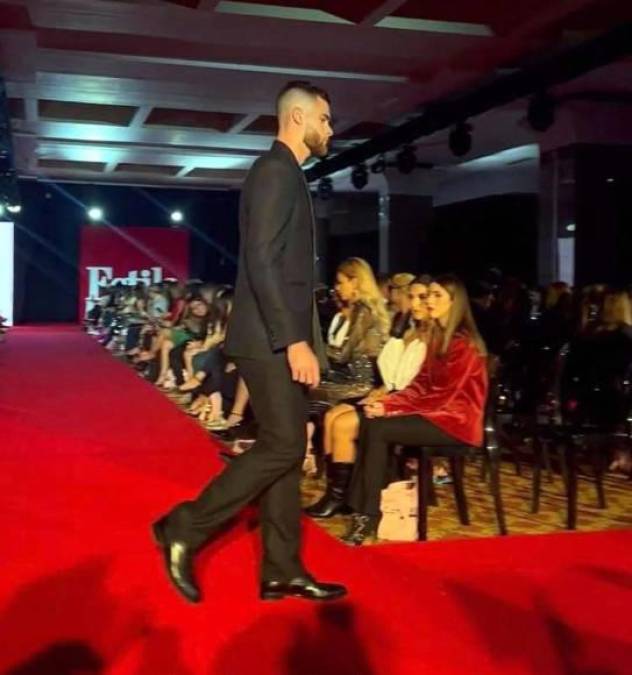 Futbolista y modelo hondureño: Enrique Facusé, portero del Motagua, sorprende debutando en desfile de modas