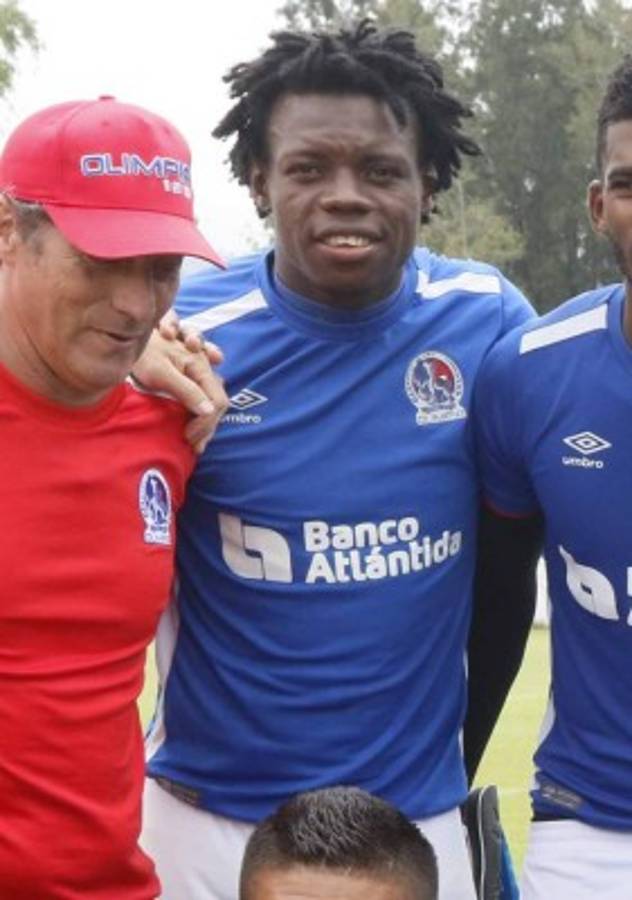 FICHAJES: Michaell Chirinos se va al extranjero y legionario regresa a Honduras