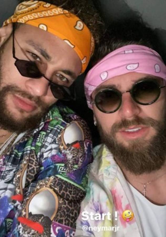 Neymar se viste de 'hippie' para celebrarle el cumpleaños a un amigo surfista en plena navidad