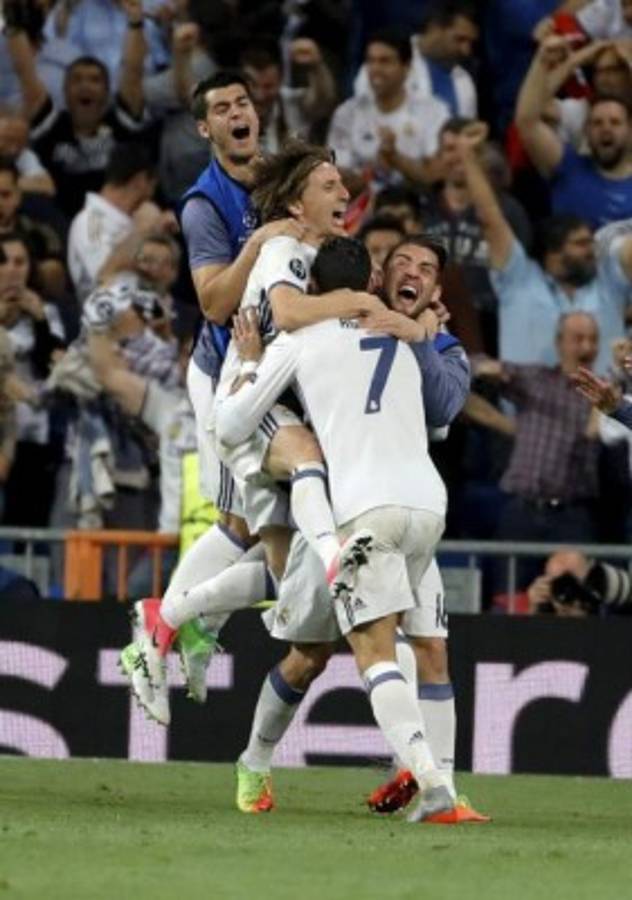 Las imágenes que no se vieron por tv: La bronca de la barra del Bayern en el Bernabéu