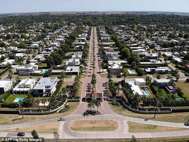 ¿Cuánto le cuesta? Así es “La Fortaleza”, la impresionante mansión que construye Messi para cuando se retire