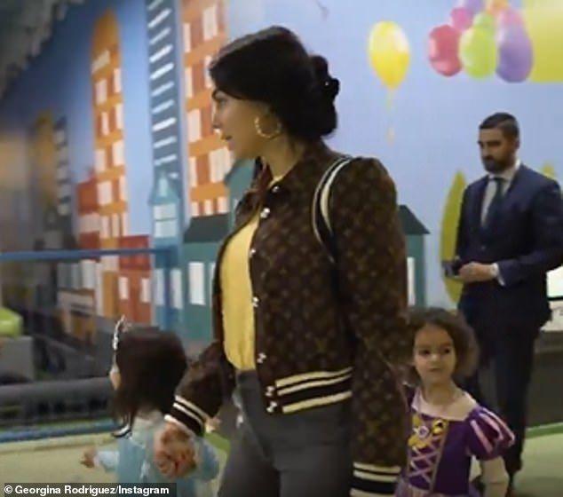 Cristiano Ronaldo: Los gemelos y exsoldados de fuerzas especiales que lo cuidan en Inglaterra