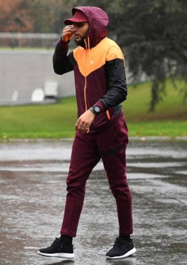 Fotos: Seleccionados de Francia y su extravagancia forma de vestir