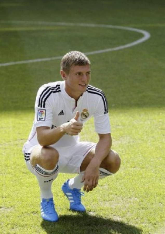 Toni Kroos fue presentado como nuevo jugador del Real Madrid.