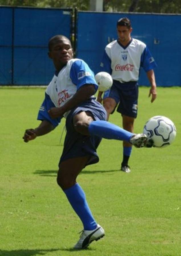 La convocatoria que desató polémica en Honduras en el 2003 con dos naturalizados