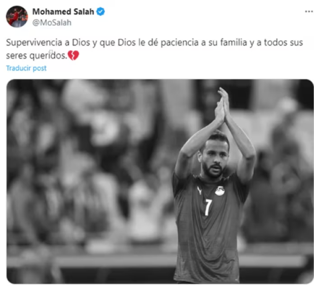 La reacción de Mohamed Salah a la muerte de futbolista que sufrió paro cardíaco en un partido
