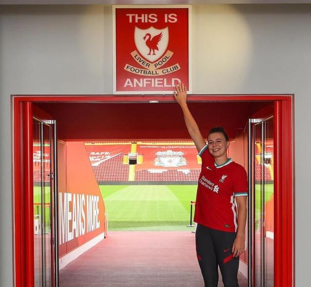 Hito en el fútbol: Meikayla Moore, la jugadora que hizo un hat-trick ante Estados Unidos, pero en su propia meta