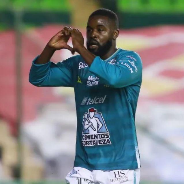 Se filtra el salario de Dani Alves con Pumas: estos son los 15 futbolistas mejor pagados de la Liga MX