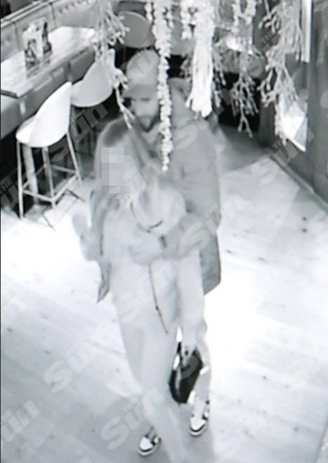 Escándalo sexual de figura del City: fue captado borracho, exhibiendo sus genitales y acosando a una mujer