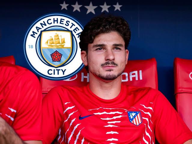 El motivo extradeportivo por el que Julián no vuelve a la Premier: Solo su esposa...