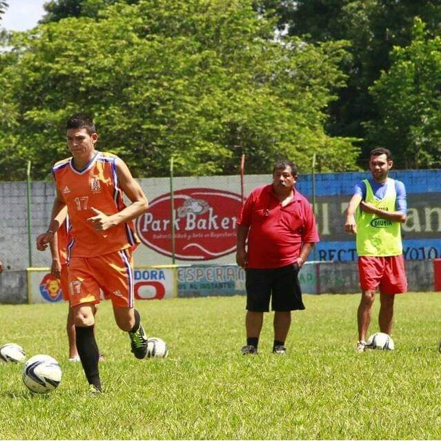 Aquiles Medina dirigió por tres años a Francisco Martínez en el Municipal del Ascenso.