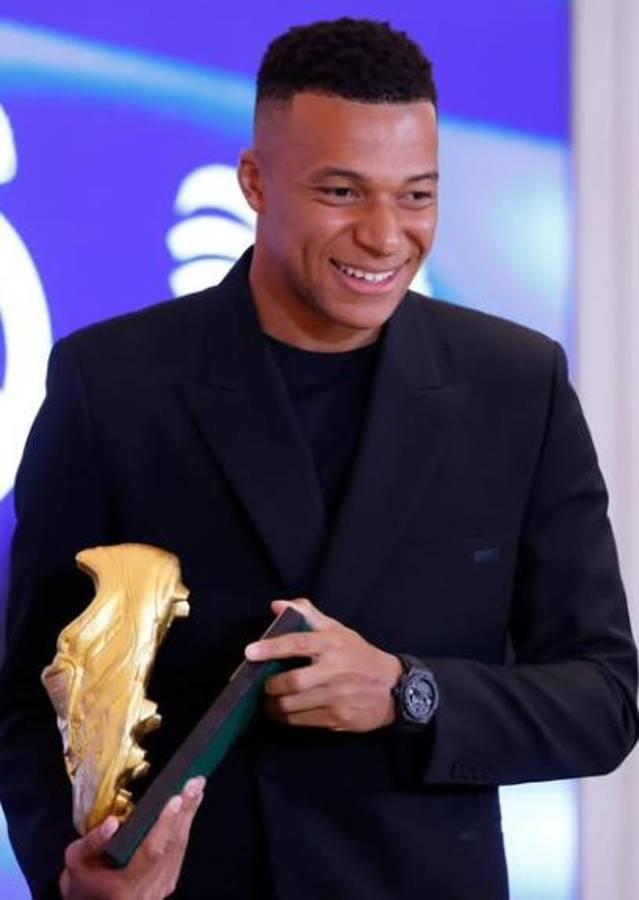 Mbappé recibió la Bota de Oro: lo que dijo tras ganar el premio, quiénes lo acompañaron y el mensaje de Sergio Ramos