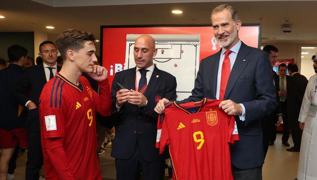 La Casa Real aprueba la relación entre la Princesa Leonor y Gavi; lo que pasaría con la carrera del futbolista español