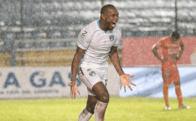 ¡Equipazo! El 11 que usará Comunicaciones ante Motagua para pegar un “zarpazo” en la ida de la final de la Concacaf League