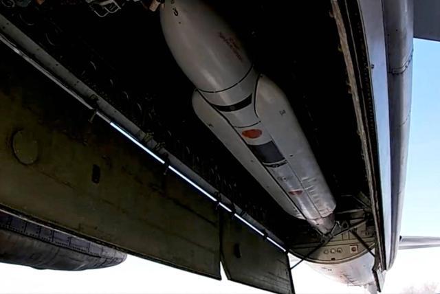 Rusia lo confirmó: los misiles hipersónicos que usaron por primera vez en la guerra contra Ucrania y causó un ‘‘infierno’’