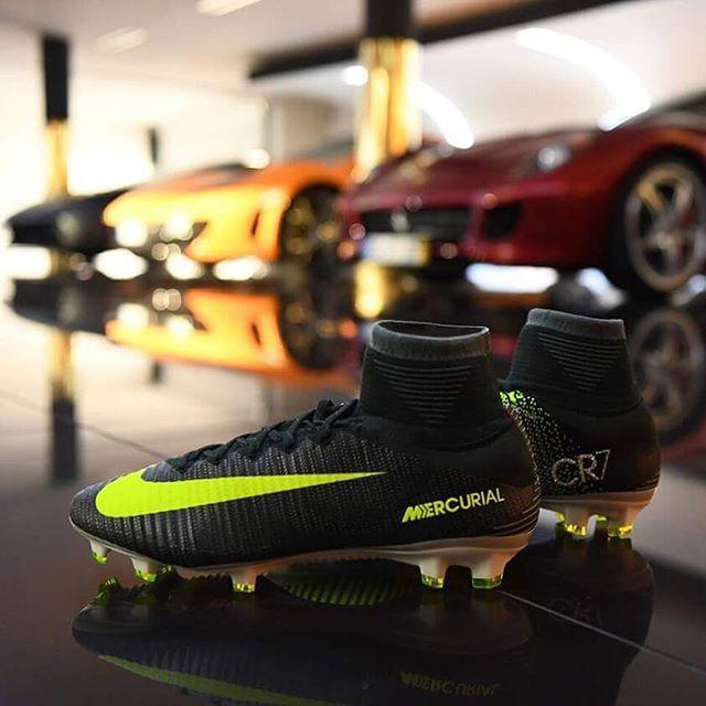 ¡Muestran el garaje completo! Así es la impresionante colección de autos de Cristiano Ronaldo: Los tiene todos