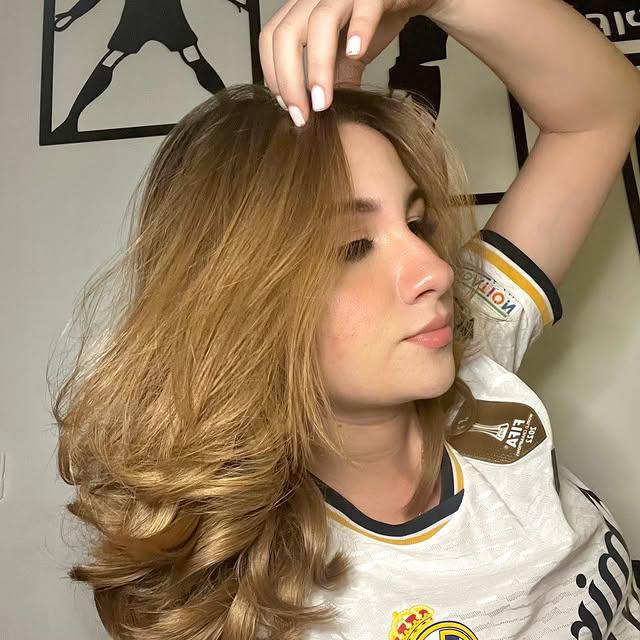 Hermosa aficionada de Olimpia sorprende con confesión: He recibido piropos, pero prefiero evitarlos porque son casados