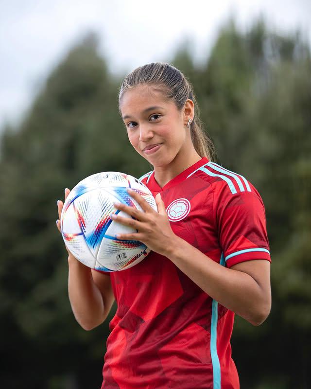 Elexa Bahr, la hermosa futbolista colombiana de sangre hondureña: tiene trayectoria por España y Estados Unidos