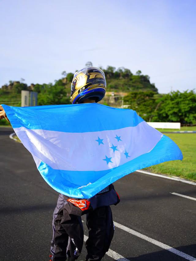 El hondureño que busca llegar a la Fórmula 1: dio el gran salto con pruebas en Estados Unidos