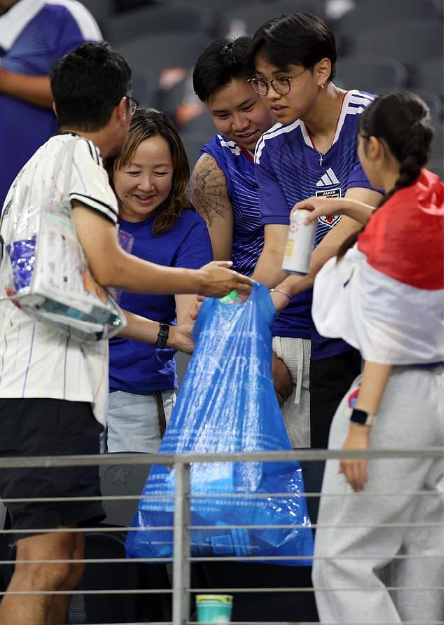 Los fans de Japón lo volvieron a hacer en un Mundial y fueron sorprendidos