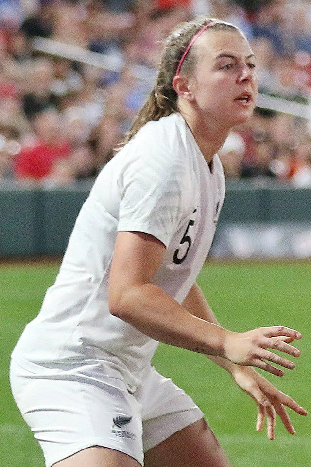 Hito en el fútbol: Meikayla Moore, la jugadora que hizo un hat-trick ante Estados Unidos, pero en su propia meta