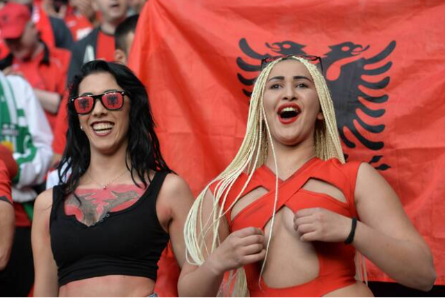 ¡Qué belleza! Las mujeres más guapas de la Eurocopa 2024: sexy fanáticas que enamoran en los estadios