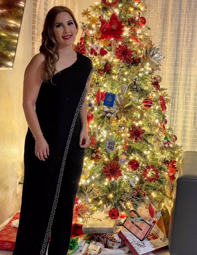 ¡Qué muñecas! Presentadoras y modelos hondureñas enamoran en la Navidad 2021