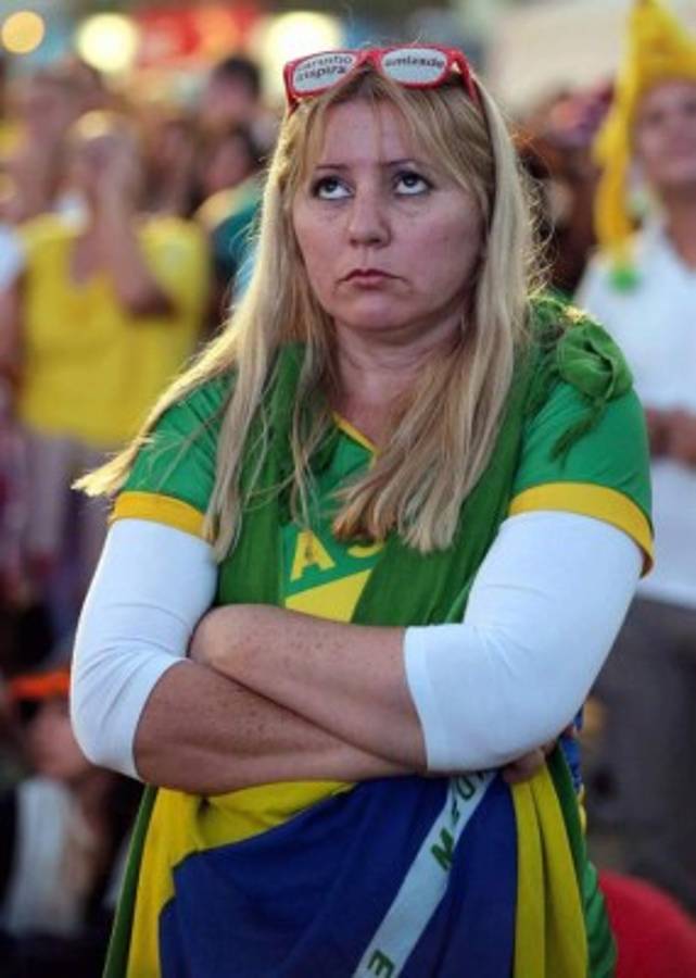 Triste adiós a Brasil. Holanda golea 3-0 y es tercer lugar del mundial .