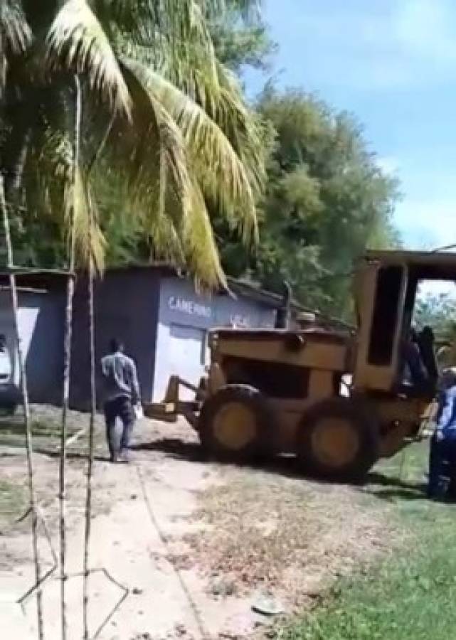 ¡Tendrá césped y techo nuevo! Comienzan a remodelar el estadio Milton Flores de La Lima