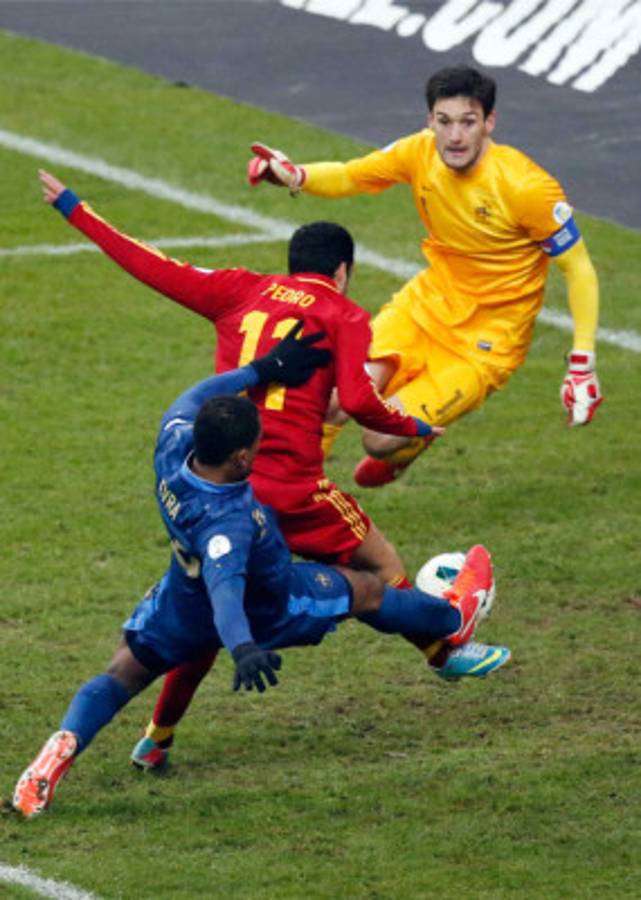 España se baja a Francia y es líder.