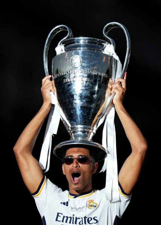 Real Madrid montó un fiestón en Cibeles: el puro de Ancelotti, Camavinga lidera los bailes y la despedida de Kroos