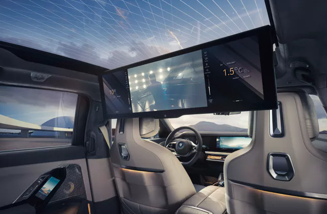 Real Madrid le dio esta máquina a Mbappé: cuánto cuesta el nuevo auto del francés, todos sus lujos y Florentino tiene uno igual