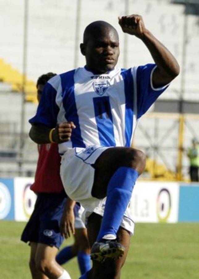 Los futbolistas hondureños que merecieron jugar un Mundial