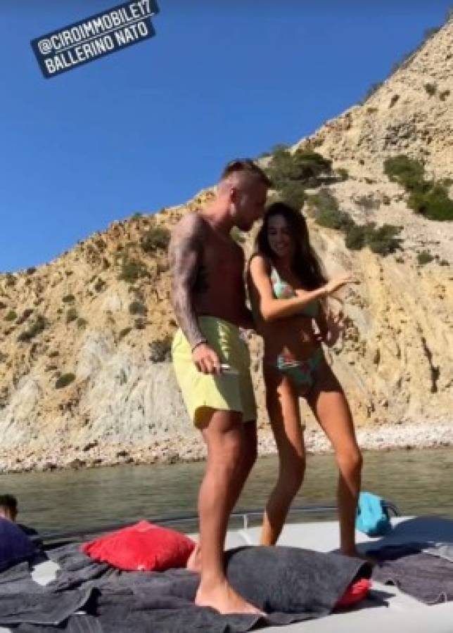 Picantes fotos: Ganaron la Eurocopa y se llevaron a sus infartantes mujeres de vacaciones