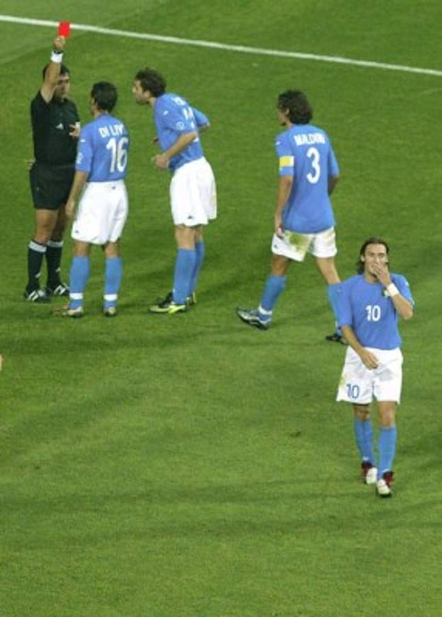 Las 15 inolvidables fotos que marcan la carrera de Francesco Totti