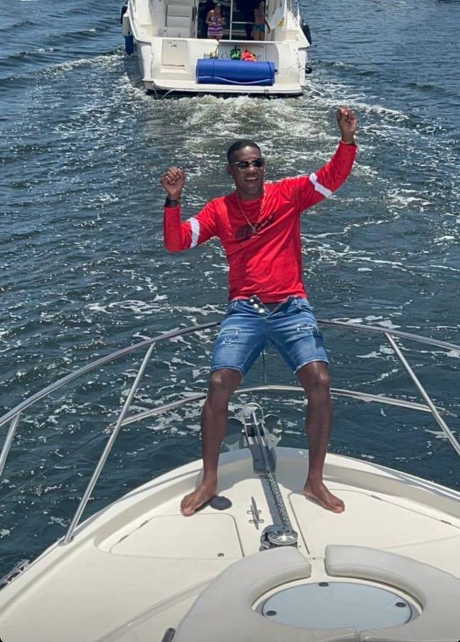 Aventura en yate, música y el gran clavado del Patón: Así se relajan los jugadores de Olimpia en su gira por Estados Unidos