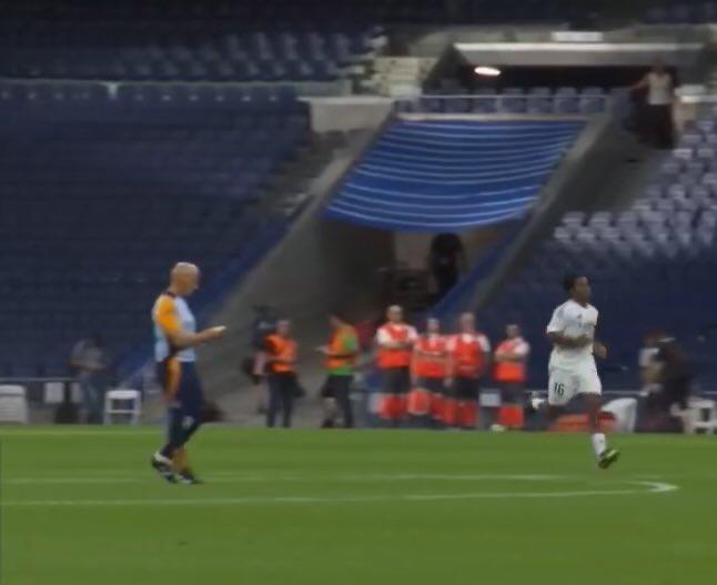 Endrick se queda entrenando tras su primer gol con Real Madrid y el encuentro con Kim Kardashian en el Bernabéu