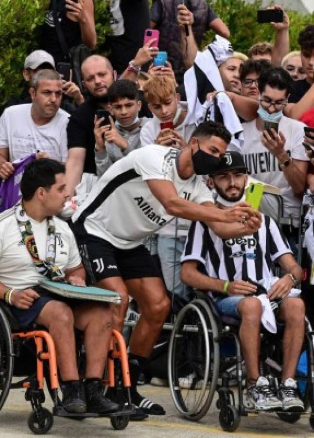 Así fue el regreso de Cristiano Ronaldo a la Juventus: el bonito gesto y locura de los aficionados