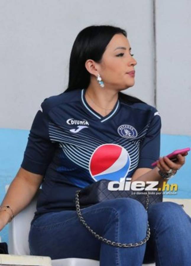 ¡Mamitas! Las chicas bellas que adornaron partidos de Liga Nacional de Honduras