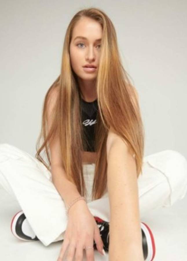 La sexy mujer de la gran estrella de Canadá: Víctima de racismo con su novio y juega en el PSG