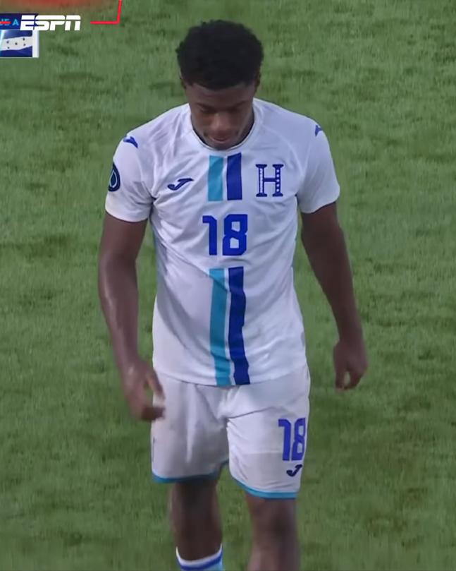 Honduras acudirá a Concacaf tras la polémica expulsión de Dereck Moncada ante Jamaica