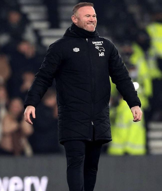 ¿Qué le pasó? Las impactantes imágenes de Wayne Rooney; es menor que Cristiano Ronaldo, pero su físico dice lo contrario