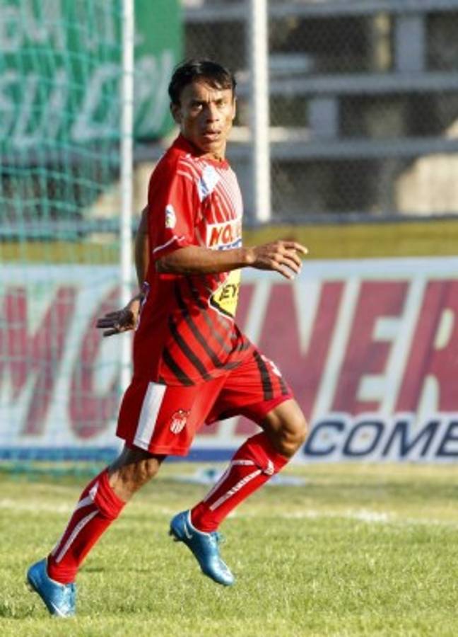 TOP: 20 futbolistas hondureños que se resisten al retiro