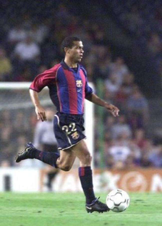 ¡PAQUETES! Los 20 peores fiascos en la historia del Barcelona