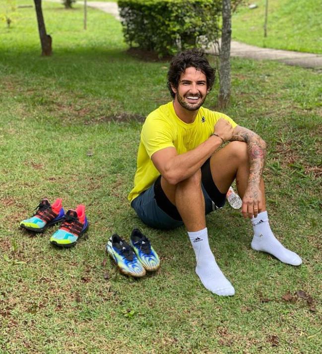 La vida loca de Pato, el brasileño que pudo ser el mejor “9” del mundo: Vivió en el hotel del sexo y le apareció un tumor